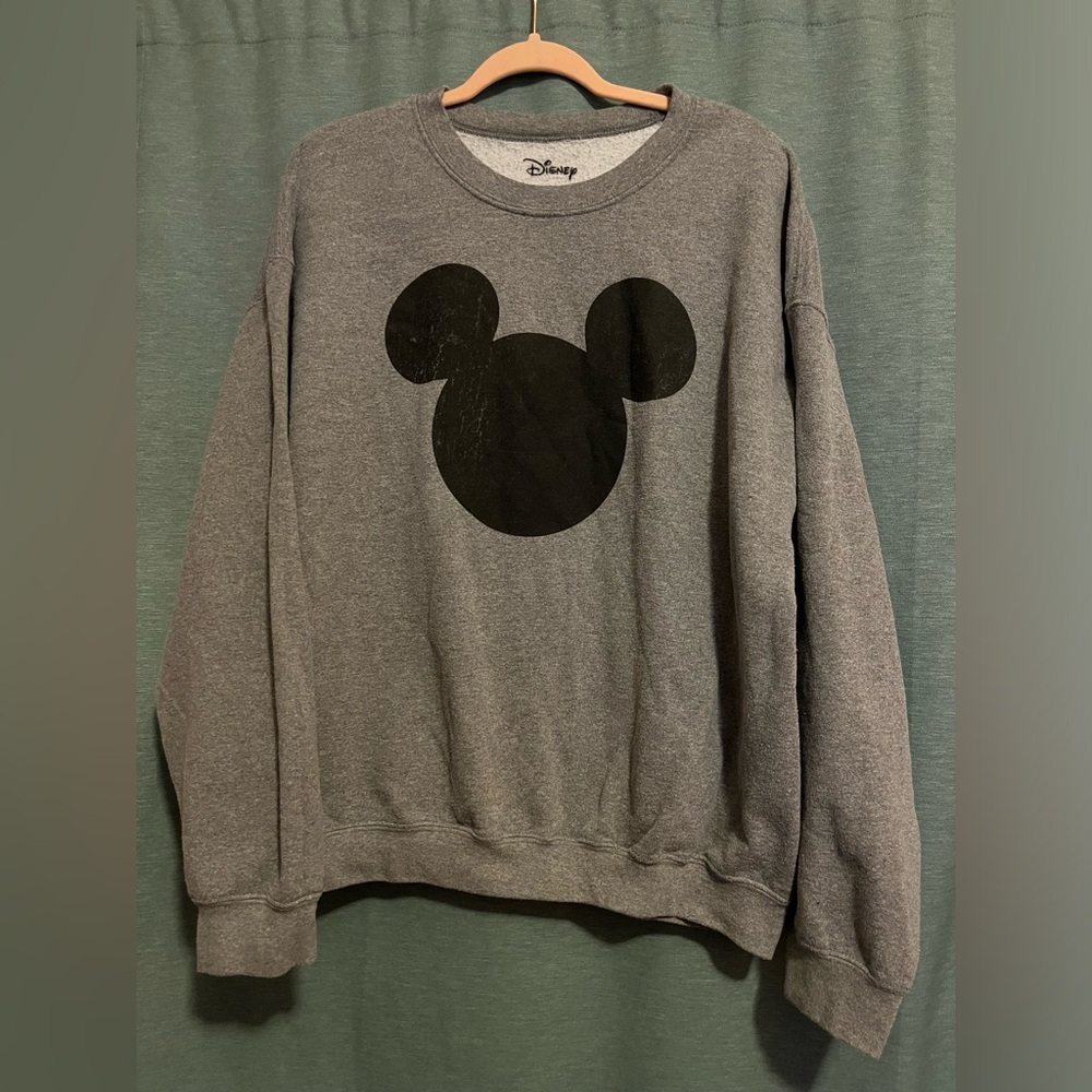 Basic gray Mickey Mouse crew neck sweater